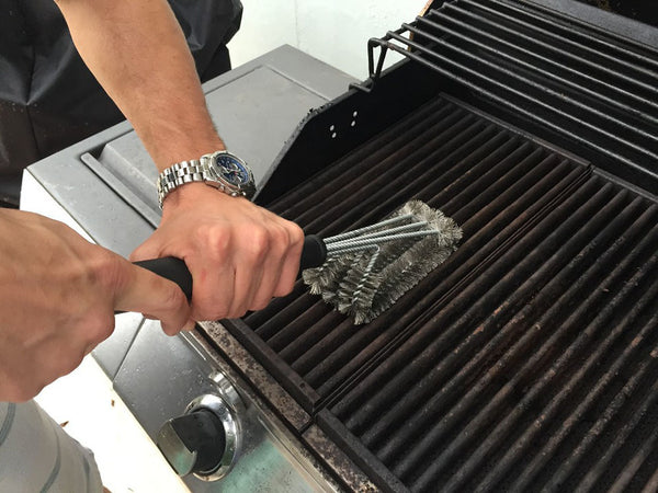 Rugged Grill Cleaning Brush